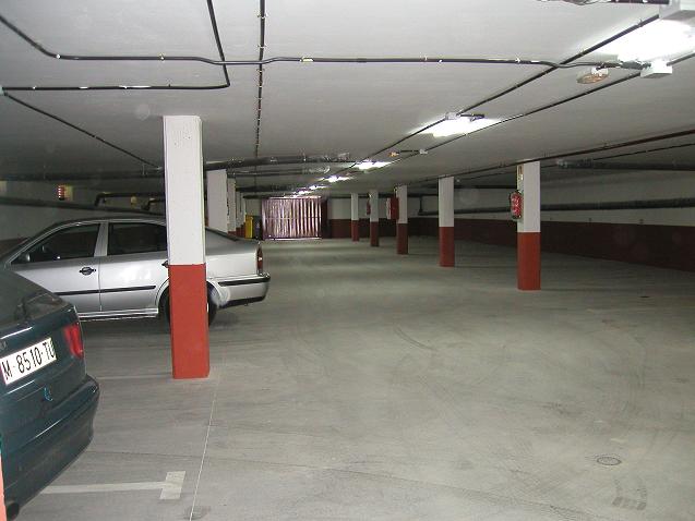 GARAJES. PLAZAS DE GARAJE. CONTRATO DE GARAJE.